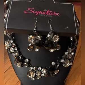 paparazzi Black and Clear Crystal Floral Bib Necklace with Earrings